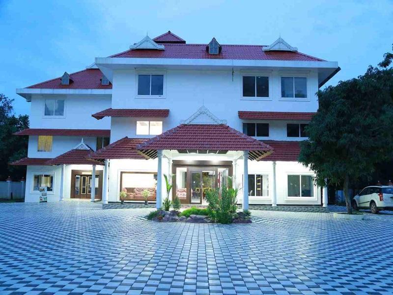 Отель Thachaparambil Residency Alappuzha Экстерьер фото