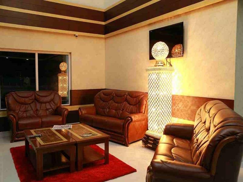Отель Thachaparambil Residency Alappuzha Экстерьер фото